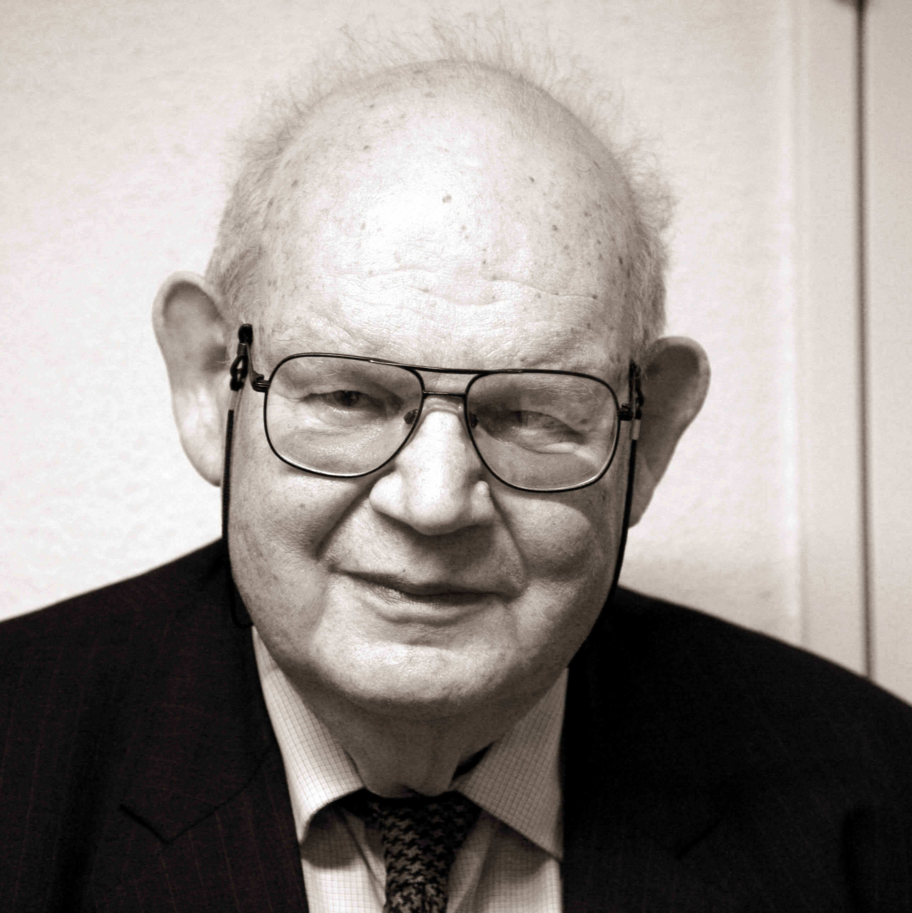 Benoit Mandelbrot